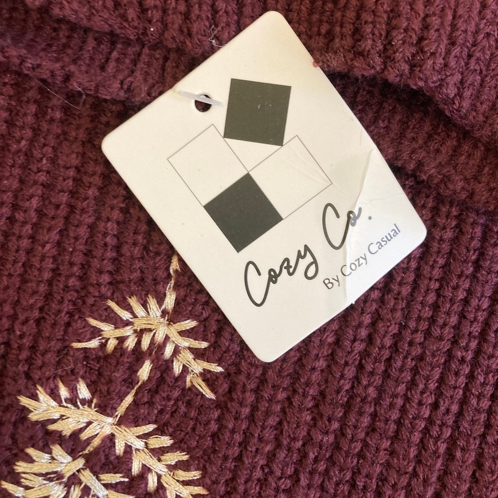 Cozy Co, Mock Turtleneck Sweater, Size 2X Burgundy with embroidered foliage - Picture 6 of 7